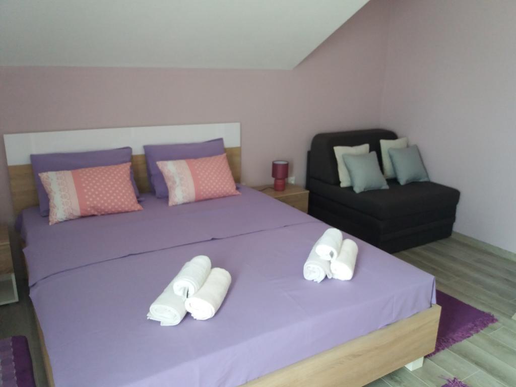 Apartmani Beljkas ティヴァト エクステリア 写真