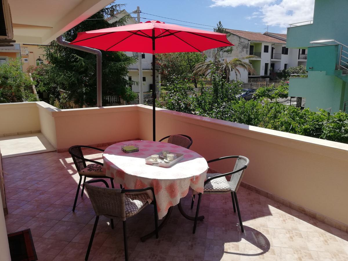Apartmani Beljkas ティヴァト エクステリア 写真