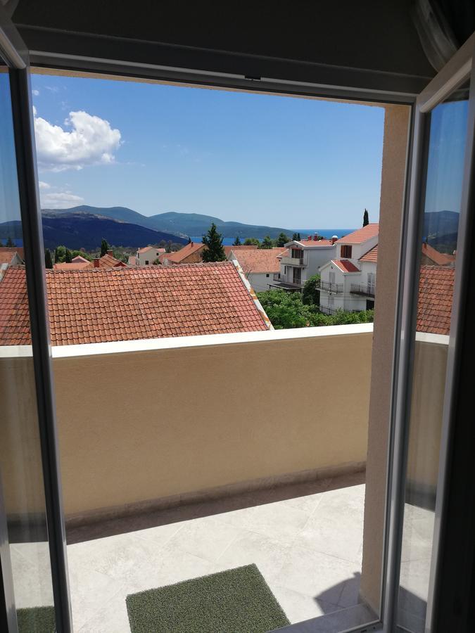 Apartmani Beljkas ティヴァト エクステリア 写真