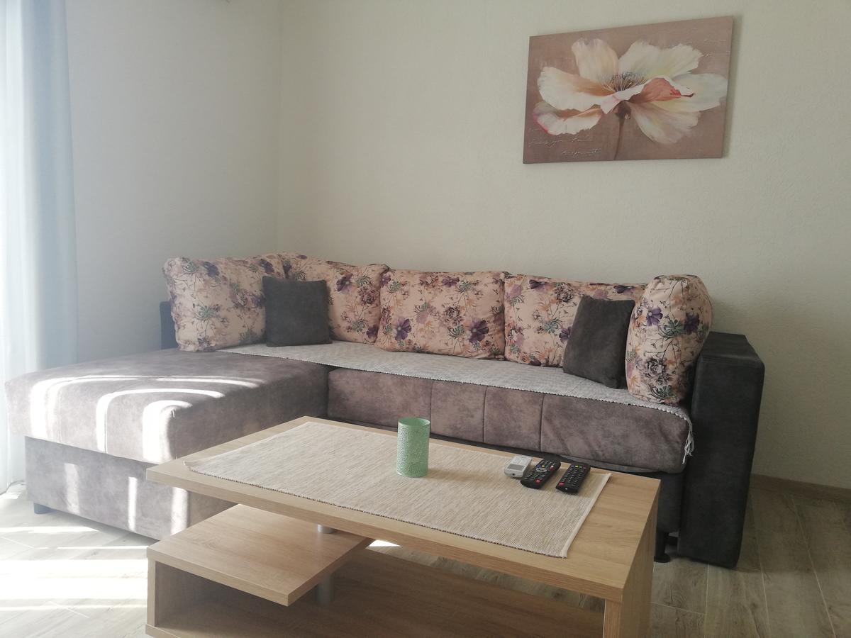 Apartmani Beljkas ティヴァト エクステリア 写真